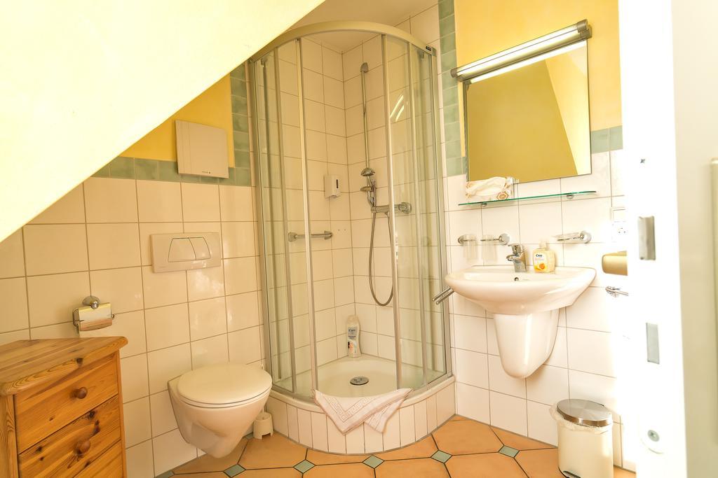 Hotel Zum Lieben Augustin Meersburg Room photo