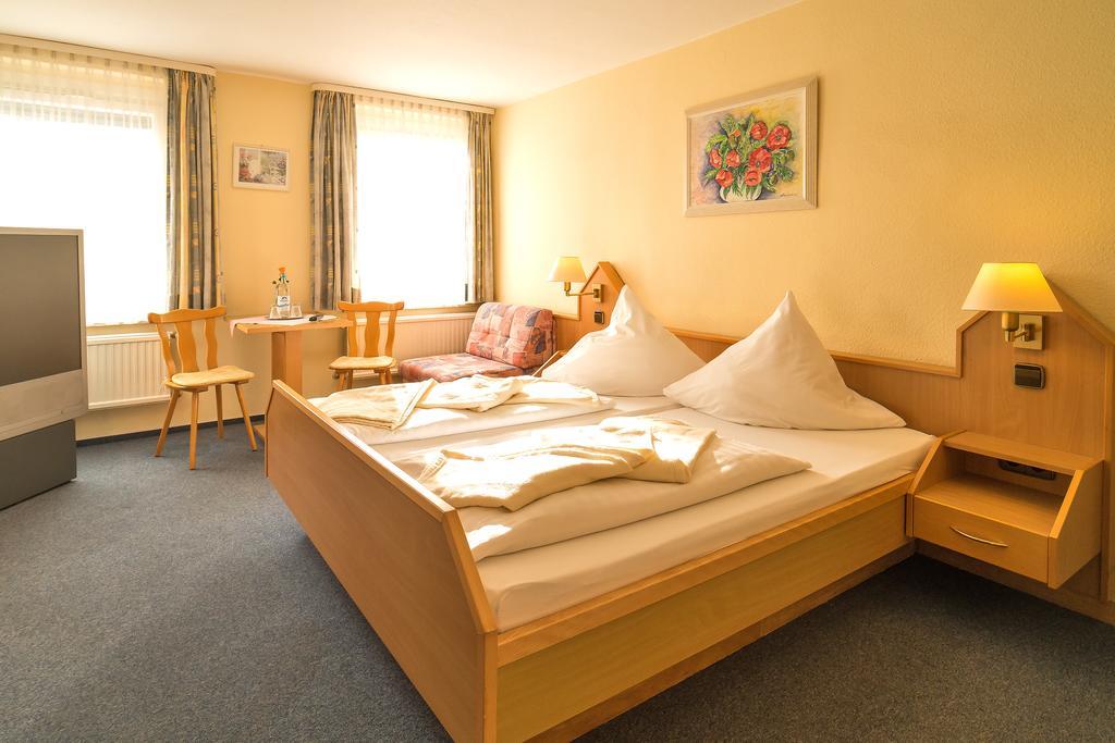 Hotel Zum Lieben Augustin Meersburg Room photo